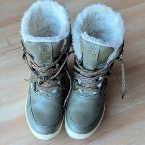 Kamik Celeste Snow Boots  Sz 6.5